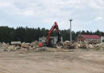 Betona elementu drupināšana