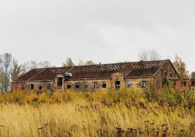 Ēku demontāža un teritorijas sakārtošana