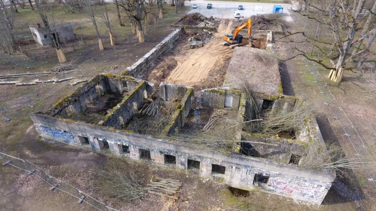 Vidi degradējošo būvju nojaukšana un teritorijas sakārtošana