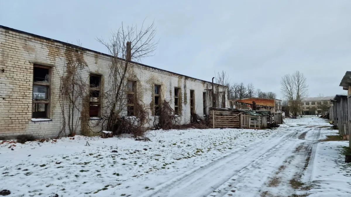 Снос малоценных зданий и сооружений в Добеле
