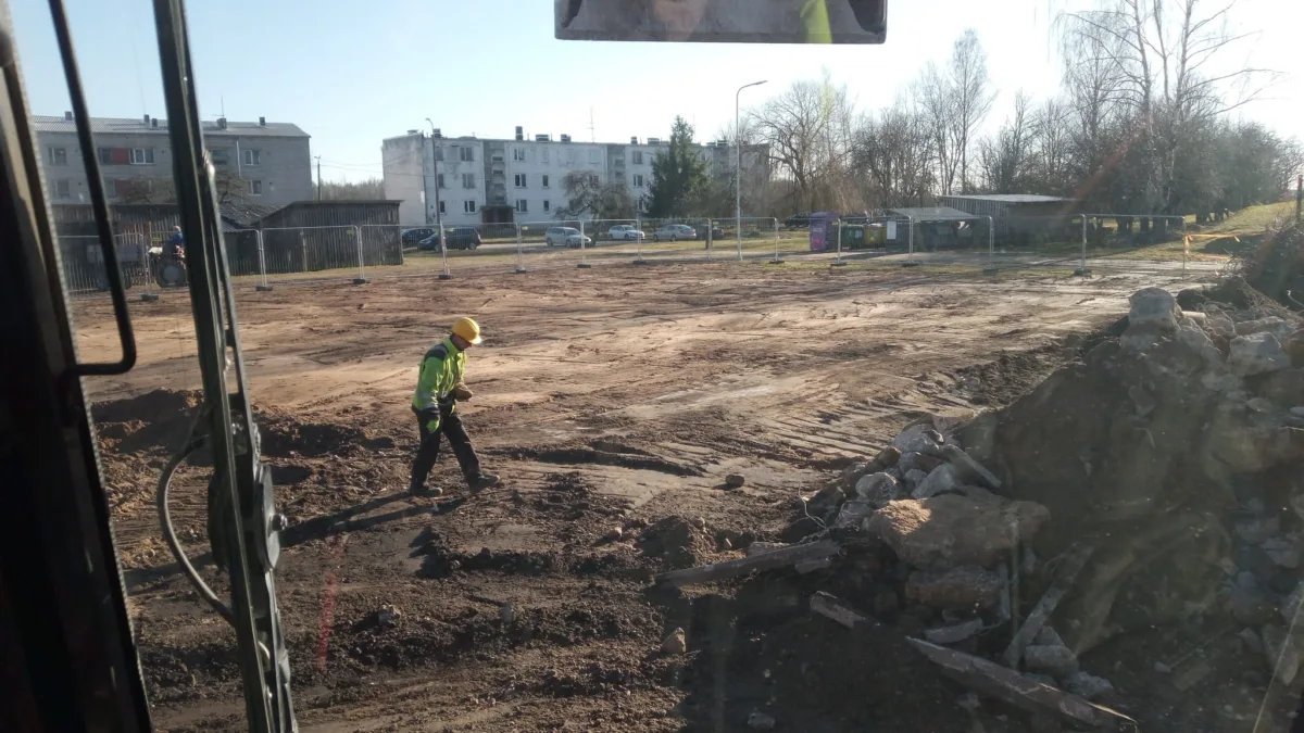 Снос малоценных зданий и сооружений в Добеле