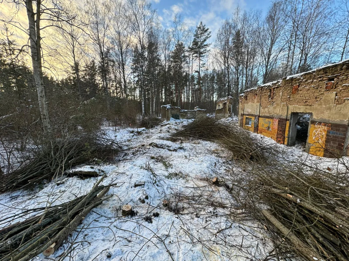 Демонтаж опасных зданий в Мārупесском районе