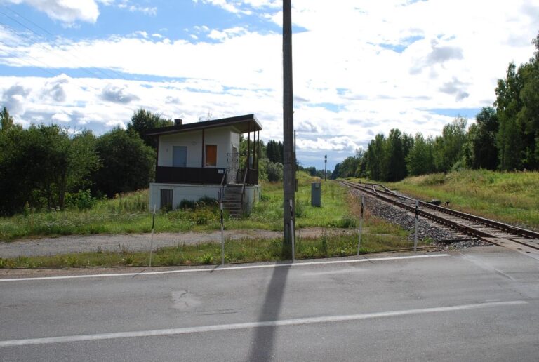 Demolition of the railway crossing post “Āraiši Station”
