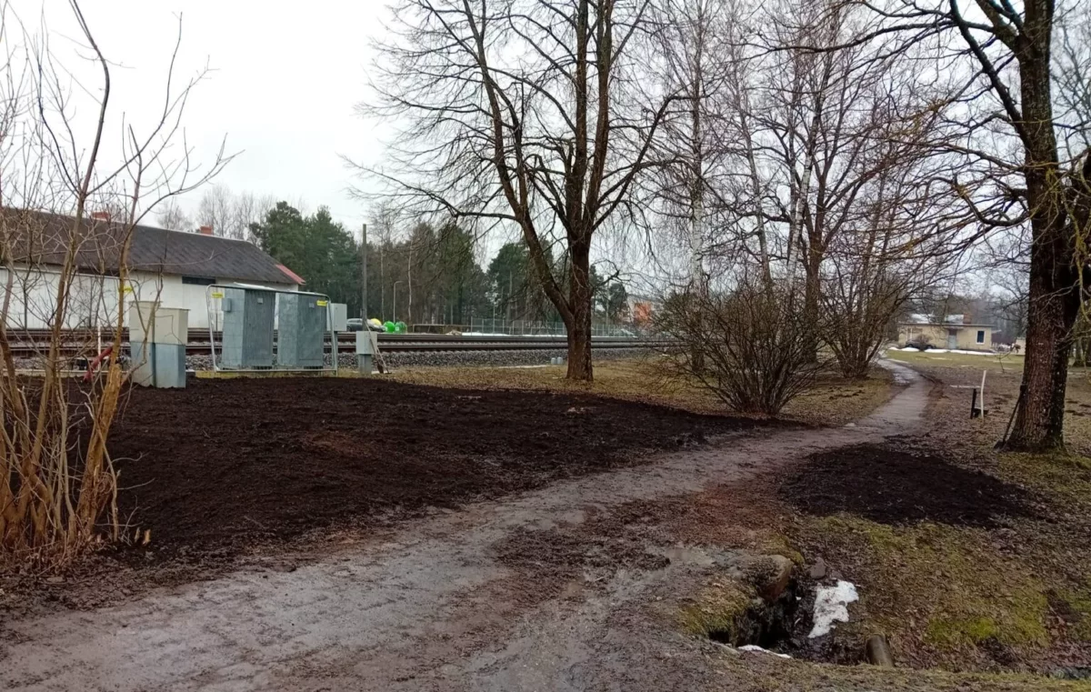 Pārbrauktuves posteņa nojaukšana