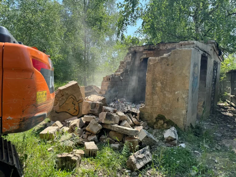 Ēkas nojaukšana un teritorijas sakārtošana