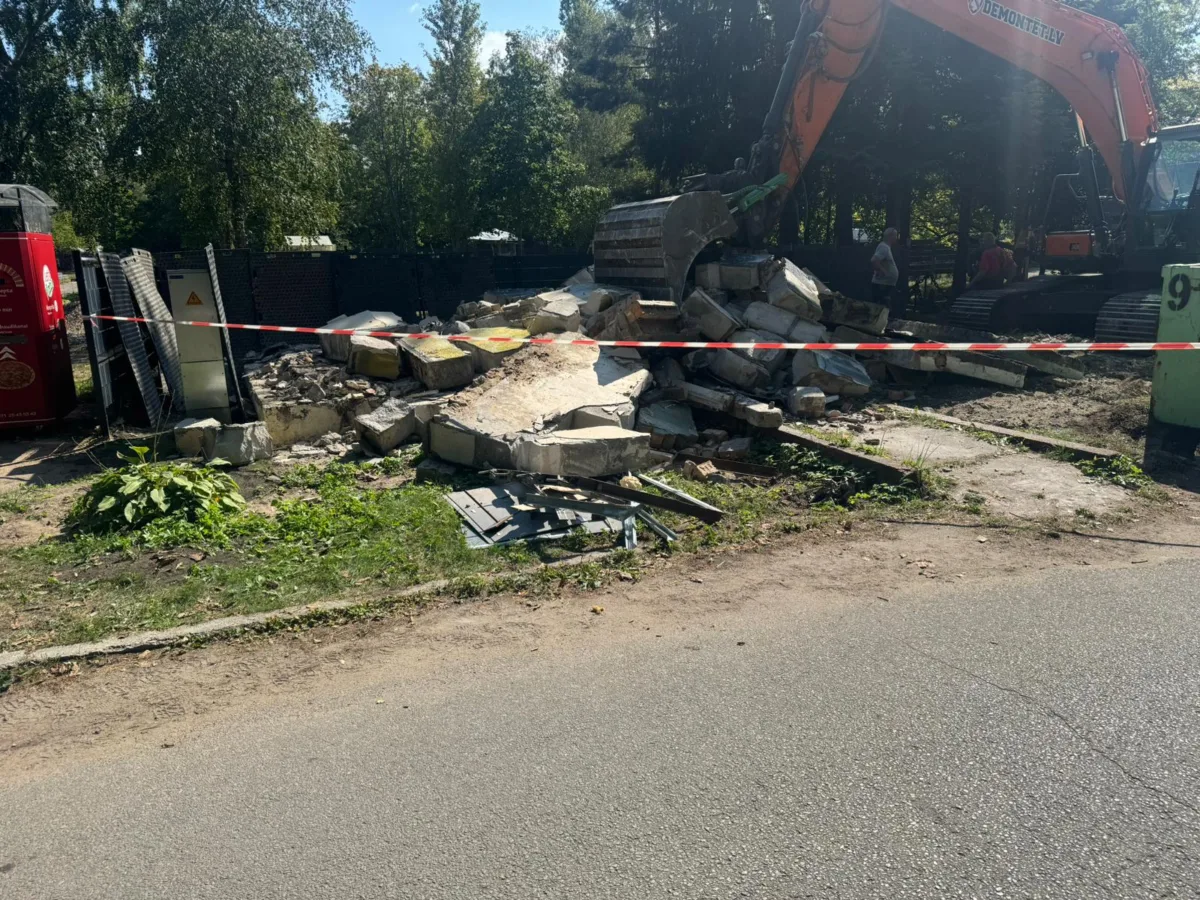 Demolition of the building and site organization on Mangaļsalas Street, Riga