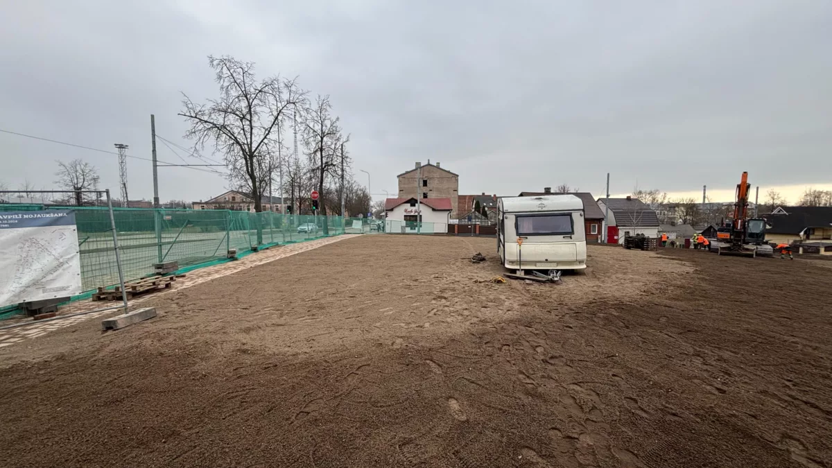 Ēku nojaukšana un teritorijas labiekārtošana Stacijas ielā 95, Daugavpilī