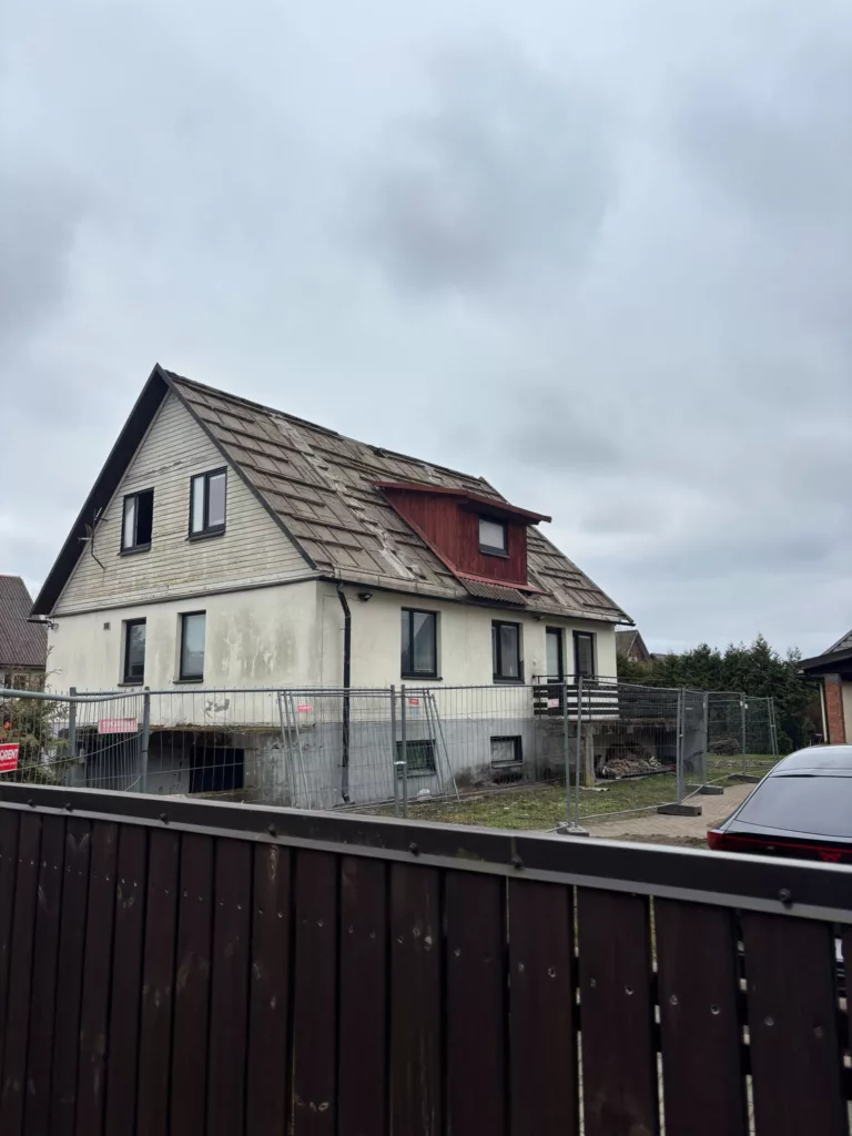 Ēkas demontāžas un nojaukšanas darbi pirms pārbūves