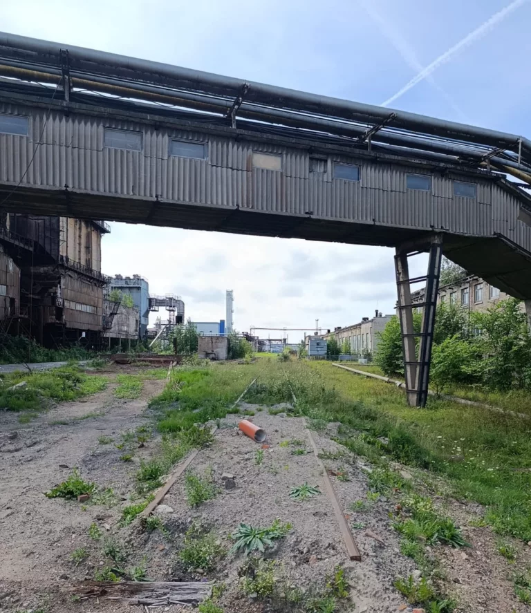 Ēkas daļēja demontāža –  ceha sadzīves korpusa pārbūve