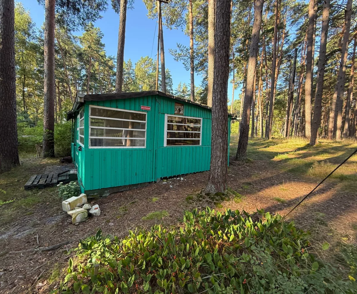 Kempinga ēkas nojaukšana un teritorijas sakopšana