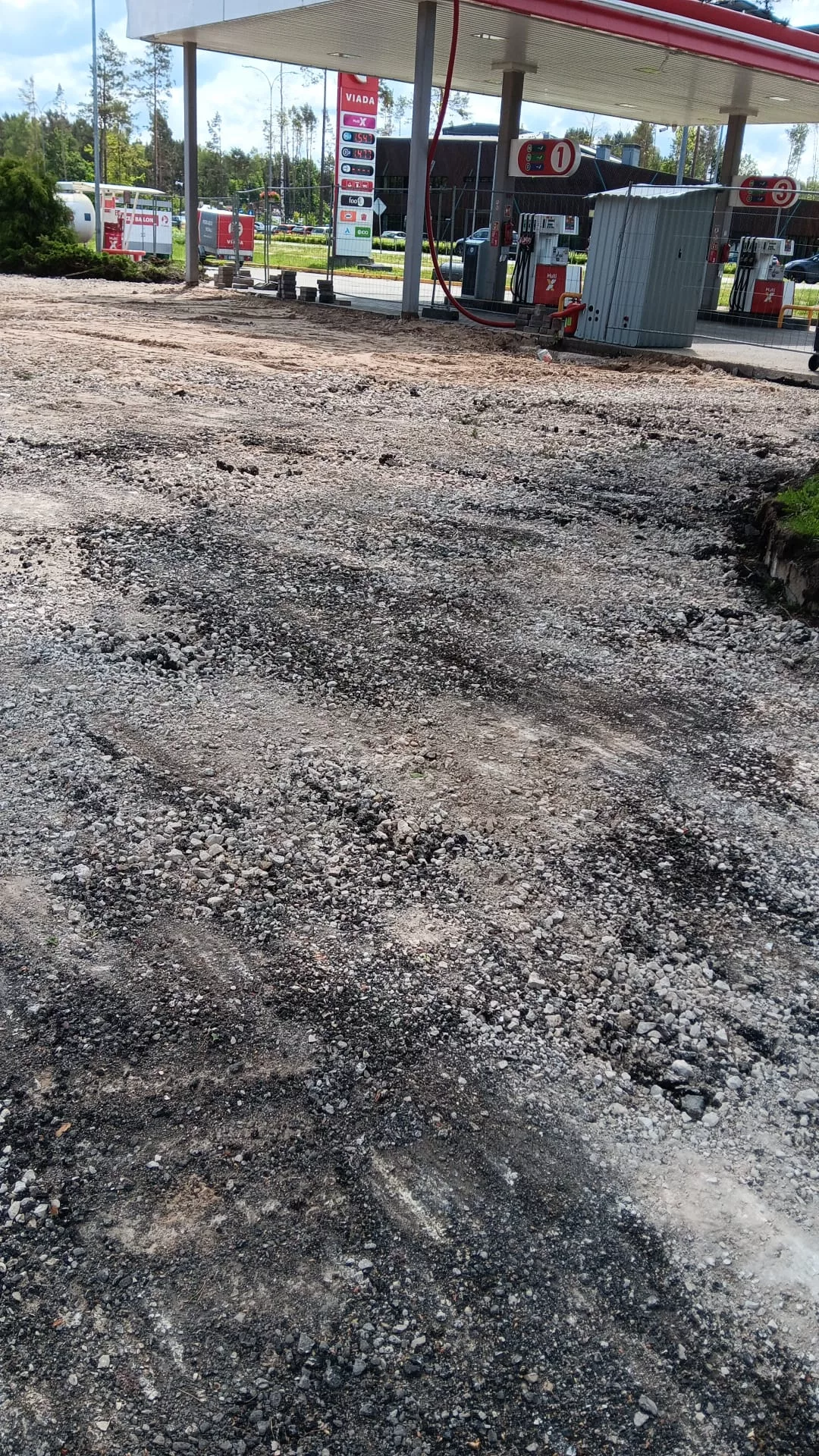 Degvielas uzpildes stacijas veikala ēkas demontāža