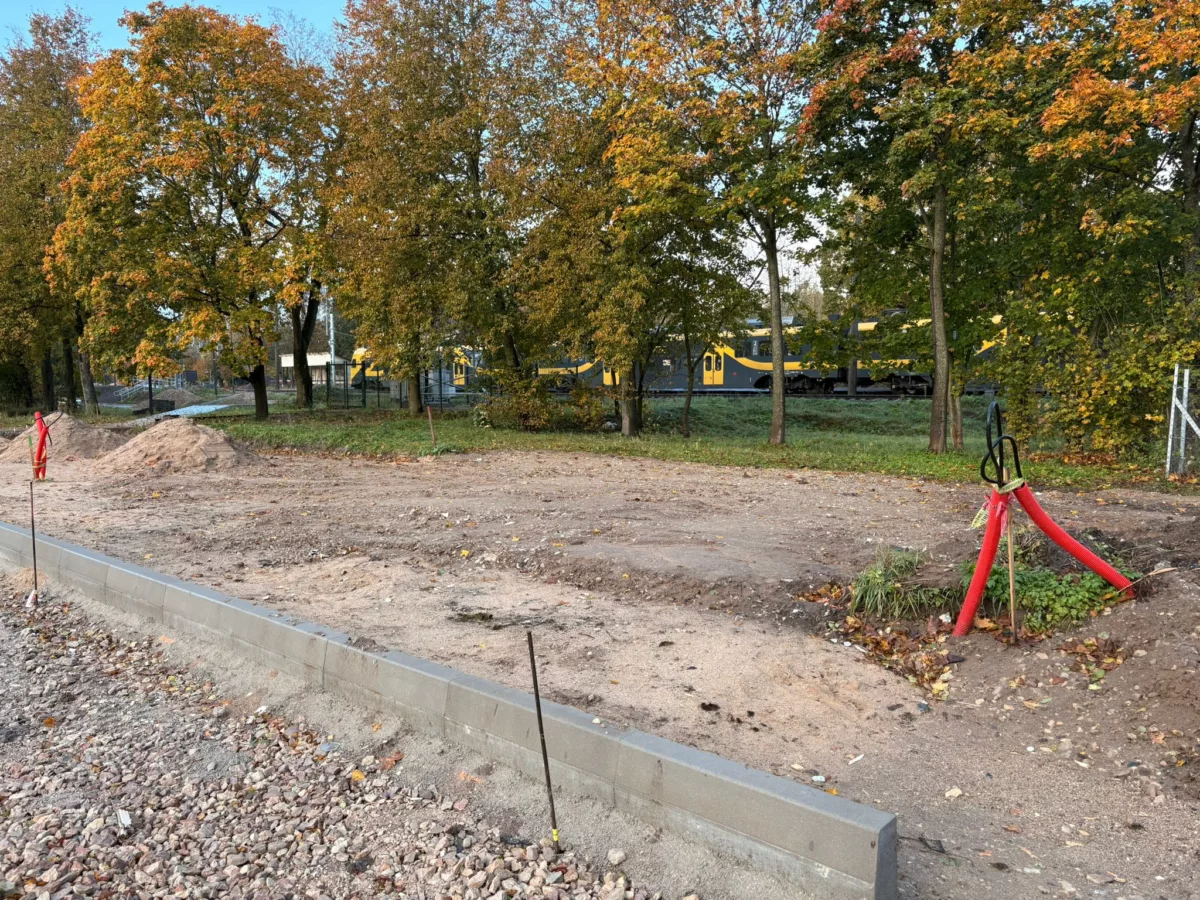 Bijušās veikala ēkas nojaukšana