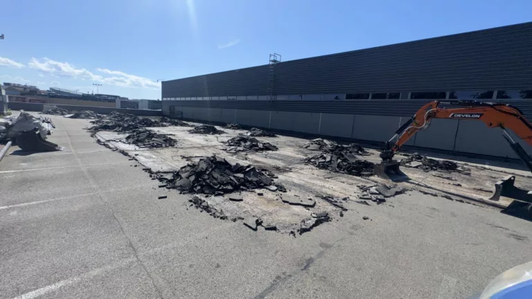 Stāvvietas seguma konstrukcijas nomaiņa