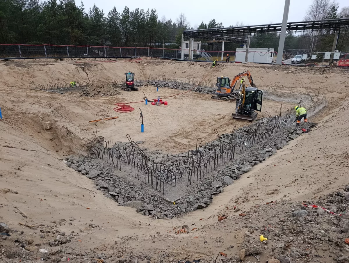 Dzelzsbetona sienas un pamatu demontāža